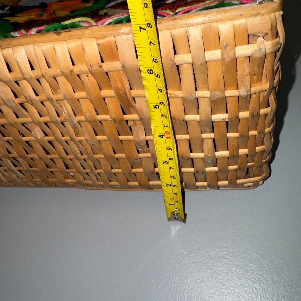 Vintage 1960's Rattan Embroidered Bohemian Beach Travel Tote Bag - Picture 8 of 8